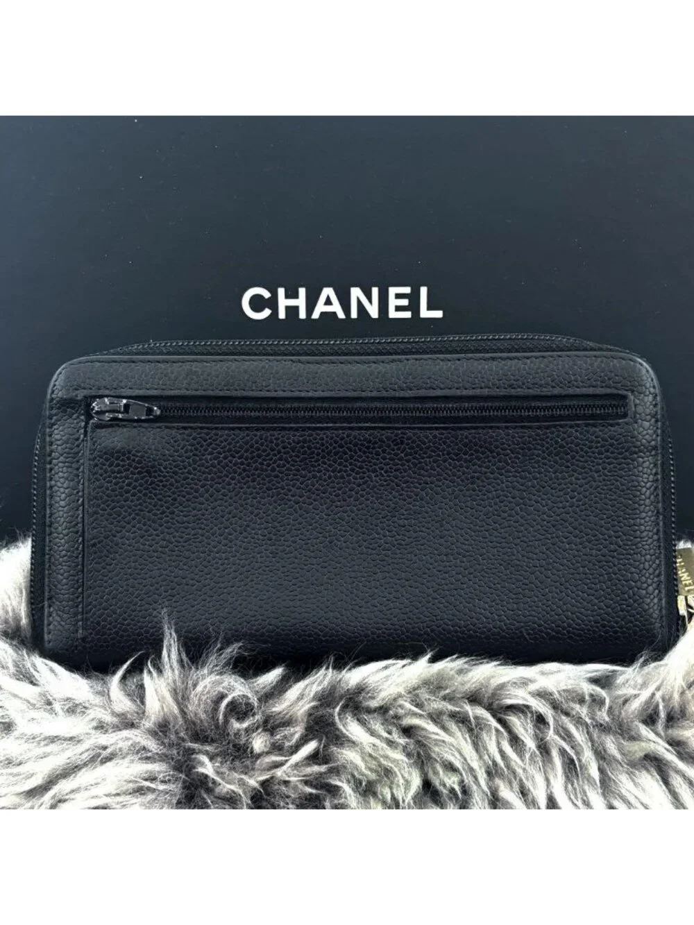 Chanel Wallet Coco Stitch Caviar Round